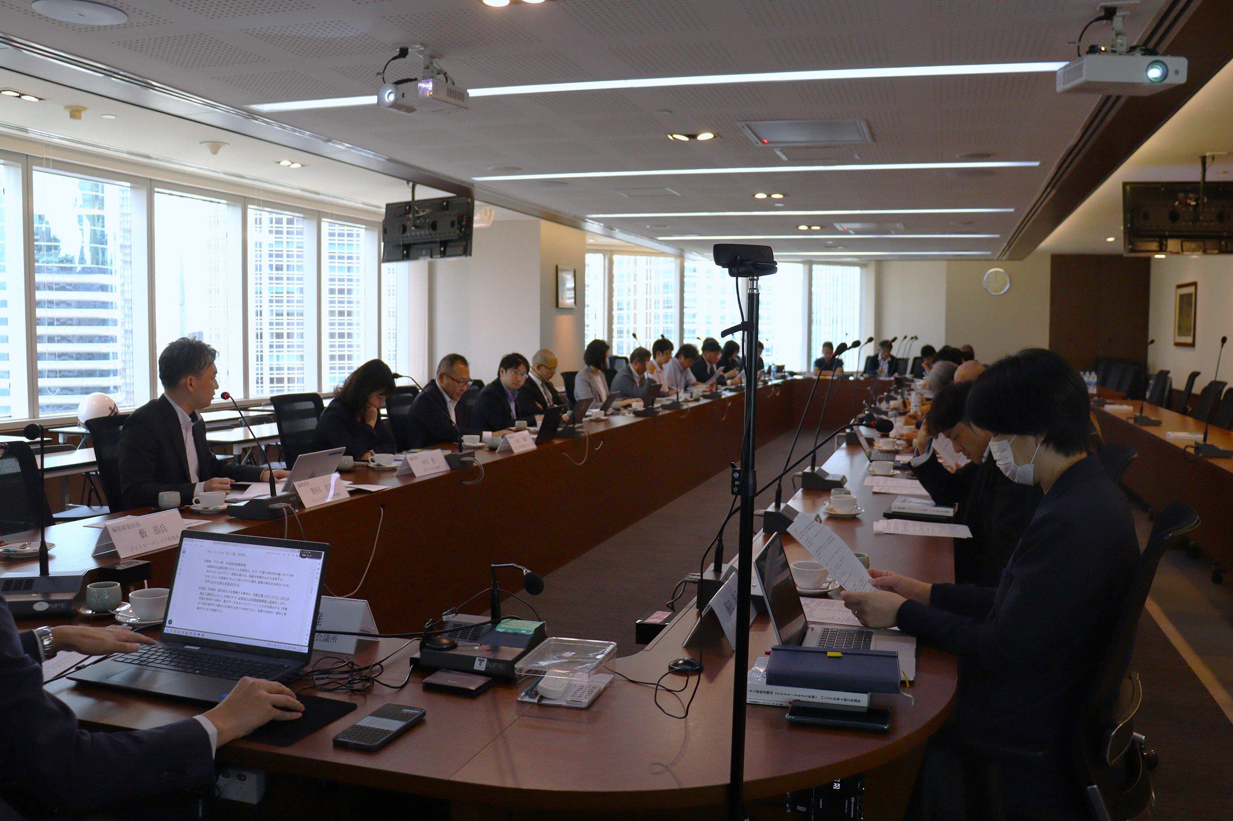 経済調査会、経済概況執筆者説明会を開催
